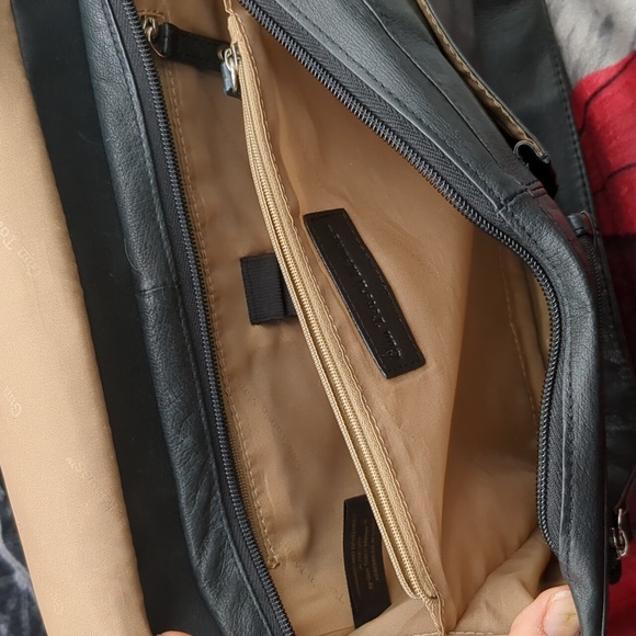 Gun toten Mama concealed carry leather bag - Picture 10 of 16